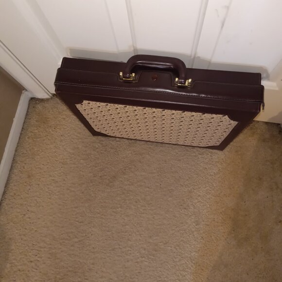 Snoopy Vintage Leather Attache (Briefcase) With Locks and Keys - RARE! - Picture 3 of 10